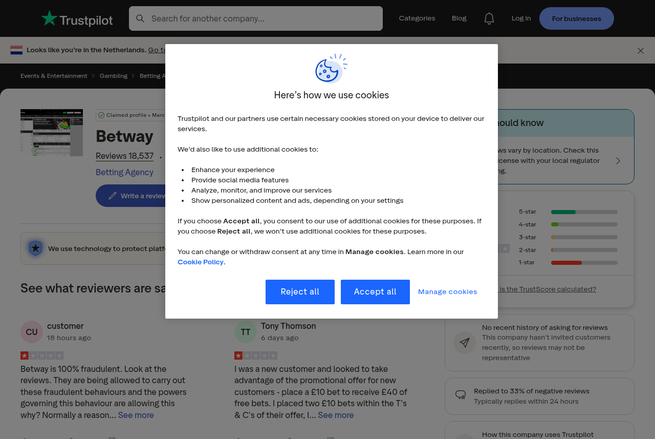 Captura de referencias independientes tratadas únicamente como contexto de usuarios